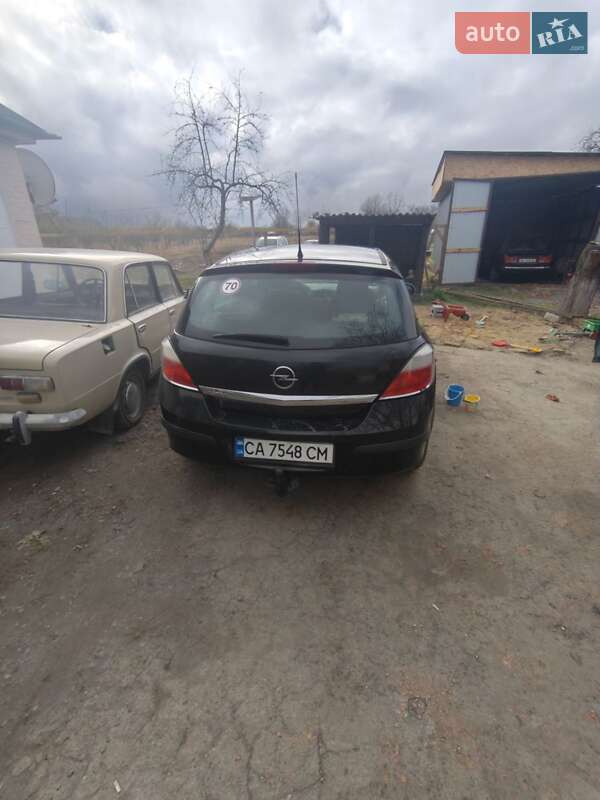 Хэтчбек Opel Astra 2004 в Умани фото 4 Хэтчбек Opel Astra 2004 в Умани