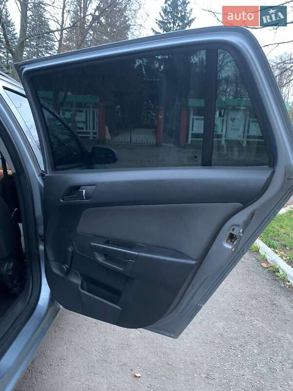 Універсал Opel Astra 2006 в Ромнах фото 3 Універсал Opel Astra 2006 в Ромнах
