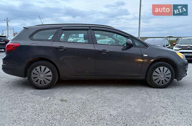 Універсал Opel Astra 2015 в Львові