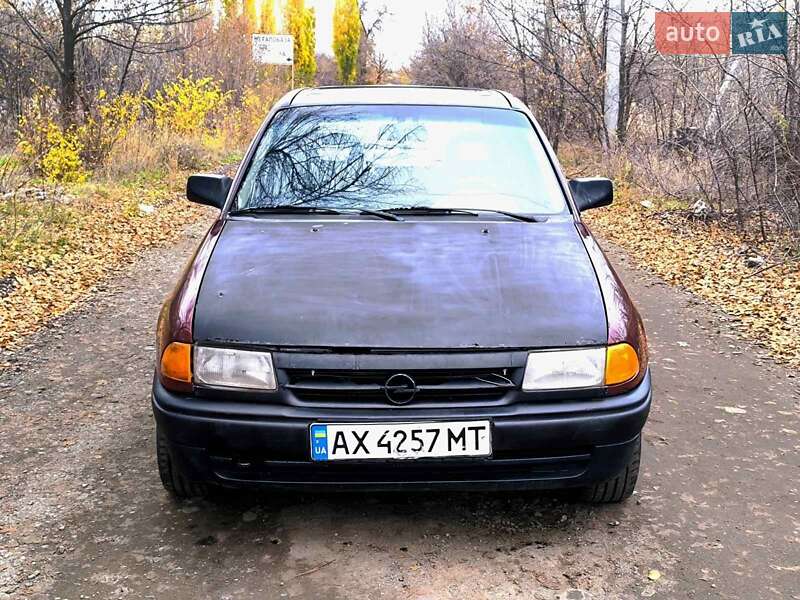 Хетчбек Opel Astra 1992 в Синельниковому фото 2 Хетчбек Opel Astra 1992 в Синельниковому