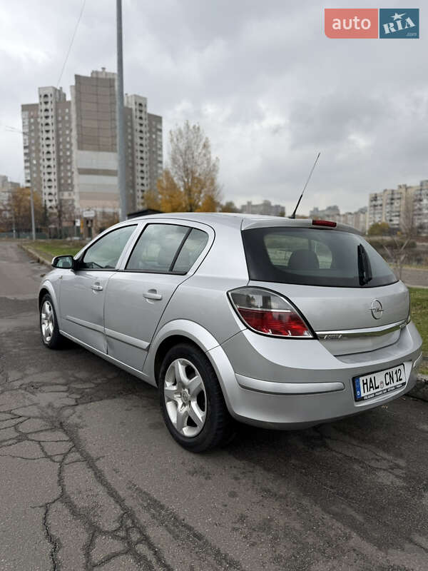 Хэтчбек Opel Astra 2008 в Киеве фото 2 Хэтчбек Opel Astra 2008 в Киеве
