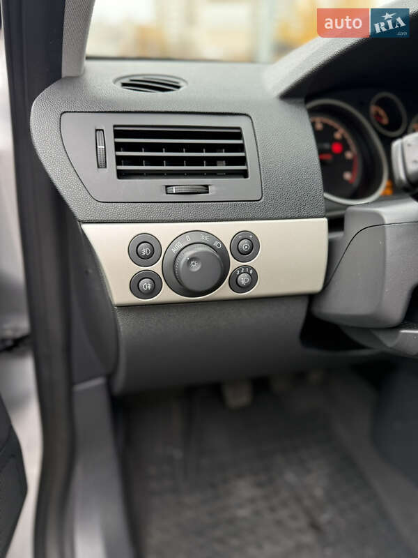 Хэтчбек Opel Astra 2008 в Киеве фото 10 Хэтчбек Opel Astra 2008 в Киеве