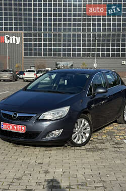 Хэтчбек Opel Astra 2009 в Луцке