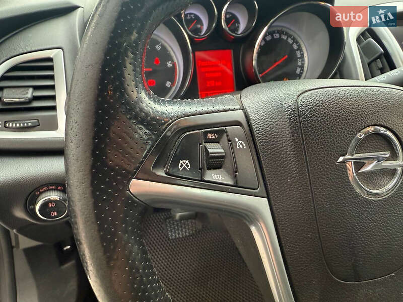 Универсал Opel Astra 2011 в Стрые фото 50 Универсал Opel Astra 2011 в Стрые