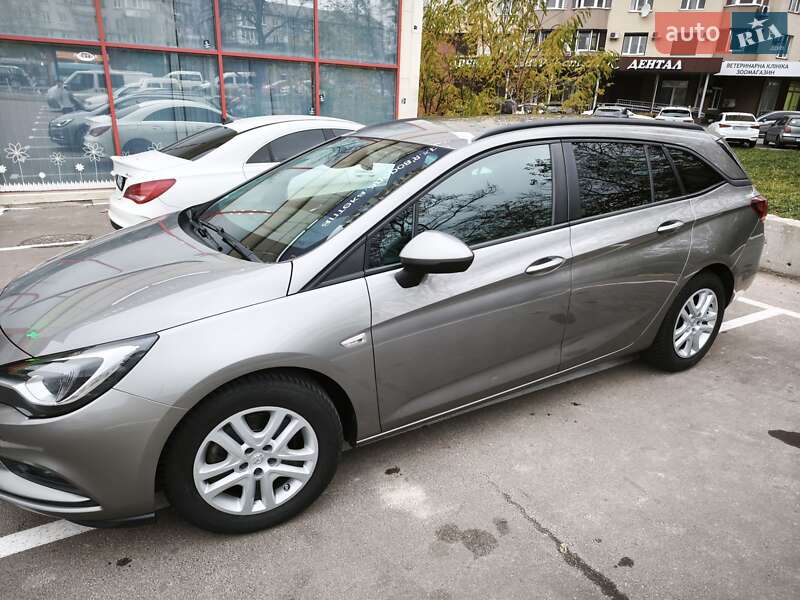 Универсал Opel Astra 2017 в Броварах фото 24 Универсал Opel Astra 2017 в Броварах