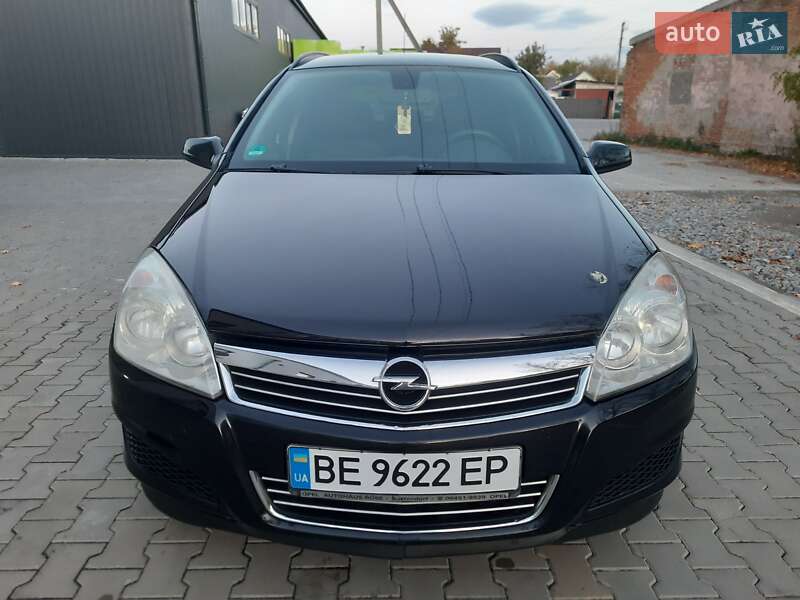 Універсал Opel Astra 2008 в Дубні