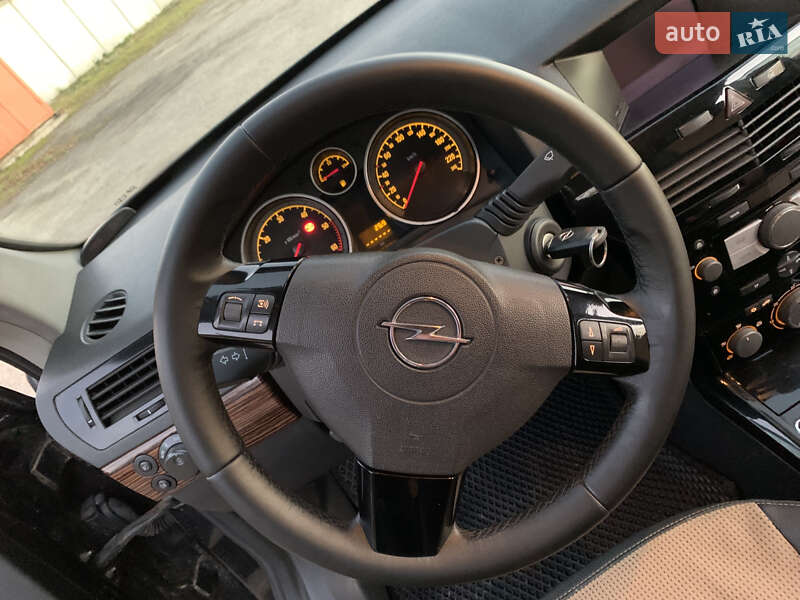 Универсал Opel Astra 2007 в Дрогобыче