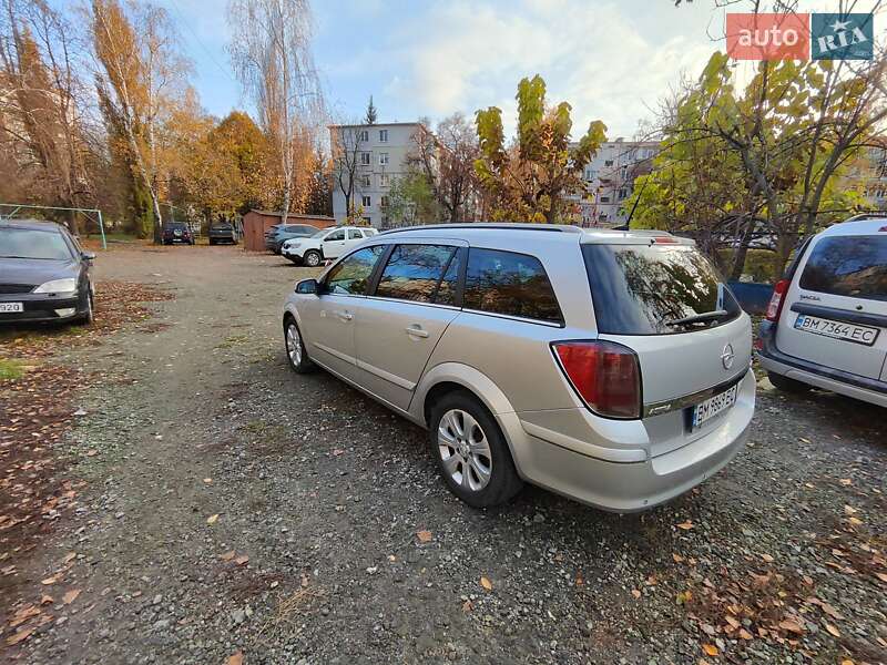 Универсал Opel Astra 2004 в Сумах