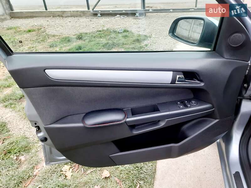Хэтчбек Opel Astra 2007 в Снятине фото 22 Хэтчбек Opel Astra 2007 в Снятине