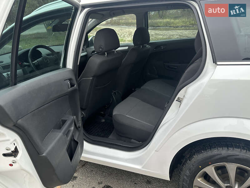 Универсал Opel Astra 2010 в Харькове фото 12 Универсал Opel Astra 2010 в Харькове