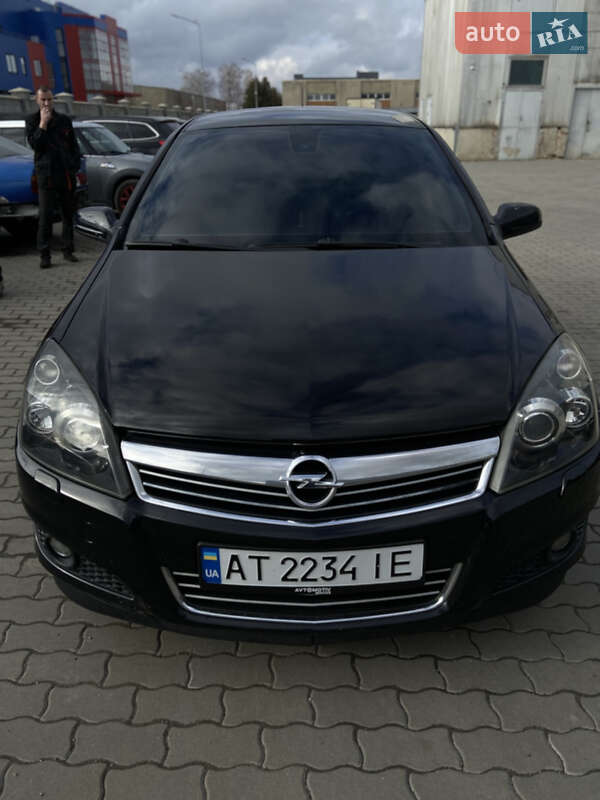 Хэтчбек Opel Astra 2007 в Ивано-Франковске фото 2 Хэтчбек Opel Astra 2007 в Ивано-Франковске