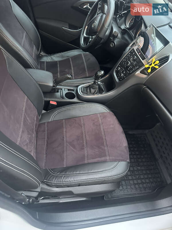 Универсал Opel Astra 2015 в Тернополе фото 27 Универсал Opel Astra 2015 в Тернополе