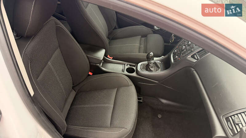 Универсал Opel Astra 2015 в Хмельницком фото 29 Универсал Opel Astra 2015 в Хмельницком