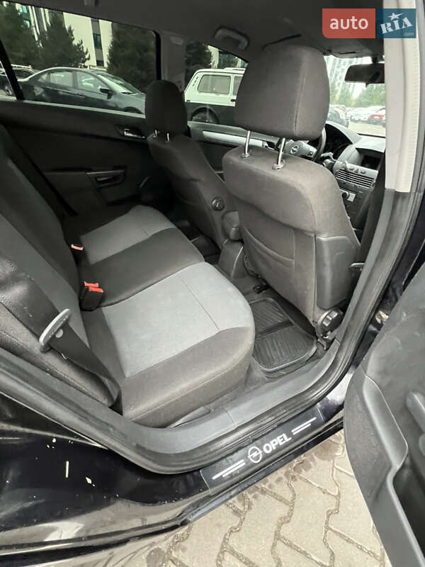 Универсал Opel Astra 2005 в Киеве фото 23 Универсал Opel Astra 2005 в Киеве