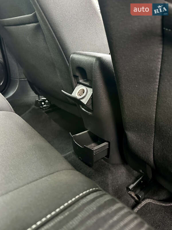 Универсал Opel Astra 2011 в Дубно