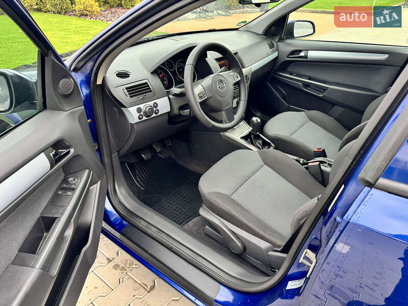 Універсал Opel Astra 2005 в Вінниці