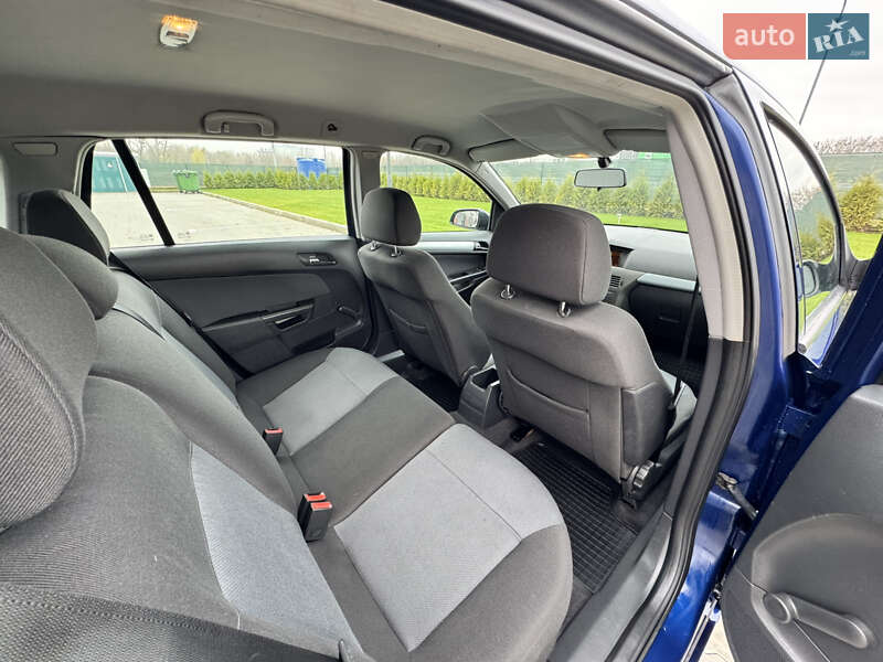 Універсал Opel Astra 2005 в Вінниці