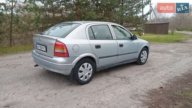 Хетчбек Opel Astra 2003 в Прилуках фото 4 Хетчбек Opel Astra 2003 в Прилуках