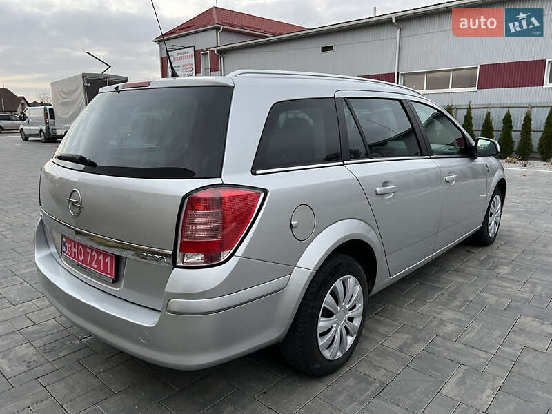 Универсал Opel Astra 2010 в Луцке фото 19 Универсал Opel Astra 2010 в Луцке