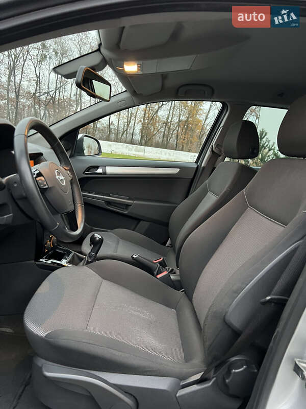 Универсал Opel Astra 2010 в Луцке фото 44 Универсал Opel Astra 2010 в Луцке