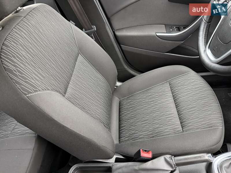 Седан Opel Astra 2020 в Одессе