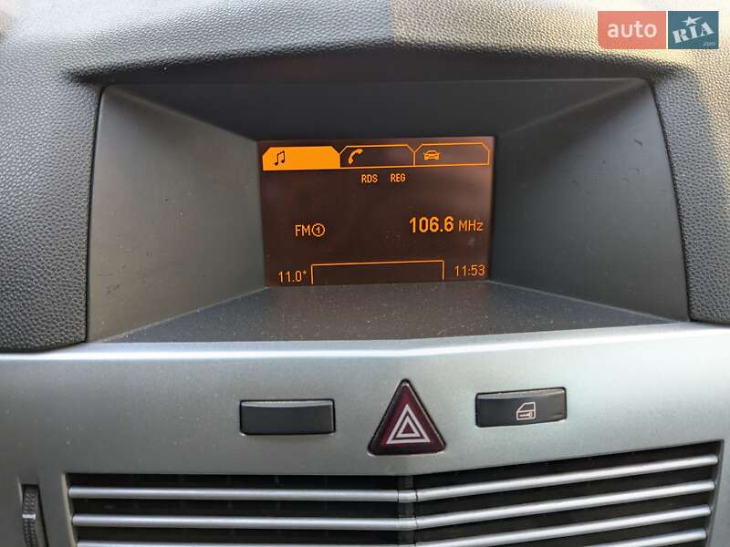 Хэтчбек Opel Astra 2009 в Звягеле