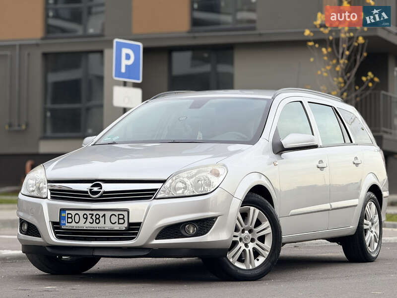Универсал Opel Astra 2008 в Тернополе
