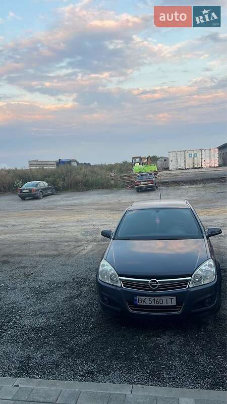 Opel Astra 2008 Opel Astra 2008