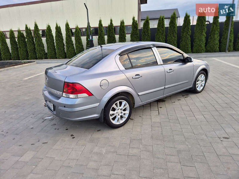 Седан Opel Astra 2008 в Каменец-Подольском