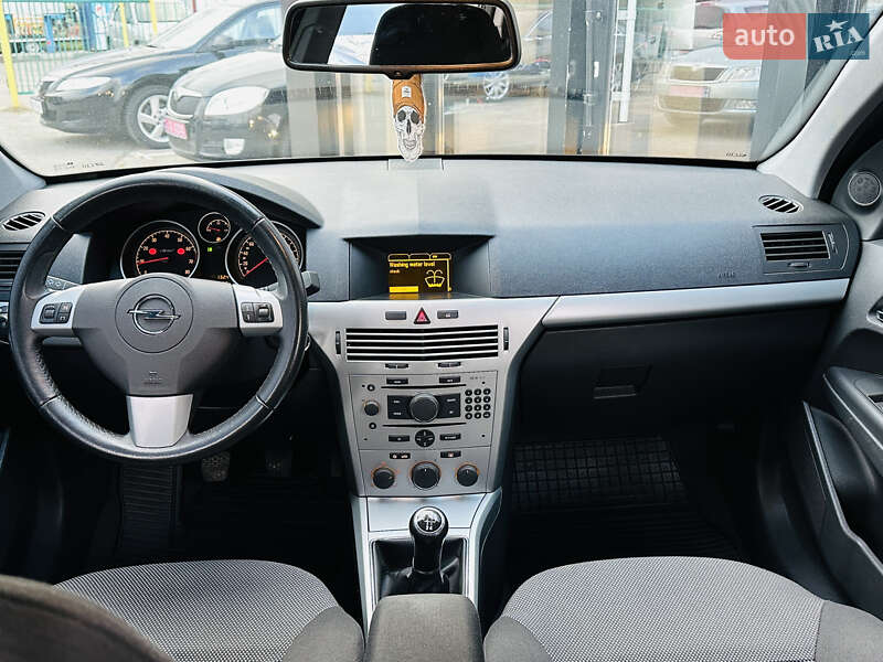 Універсал Opel Astra 2009 в Харкові