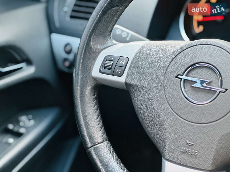 Універсал Opel Astra 2009 в Харкові