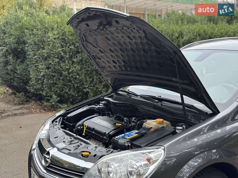 Универсал Opel Astra 2010 в Умани фото 34 Универсал Opel Astra 2010 в Умани