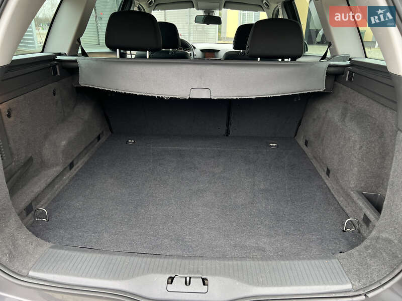 Універсал Opel Astra 2010 в Івано-Франківську