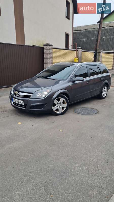 Універсал Opel Astra 2008 в Вінниці