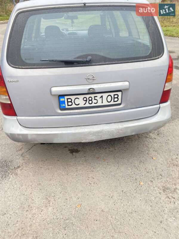 Универсал Opel Astra 2000 в Бориславе