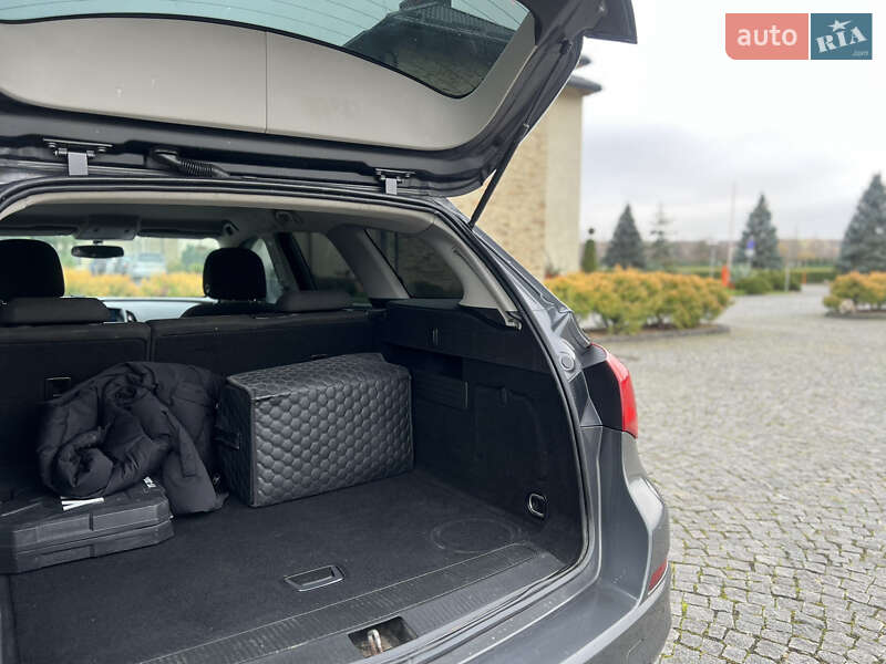 Універсал Opel Astra 2011 в Жовкві