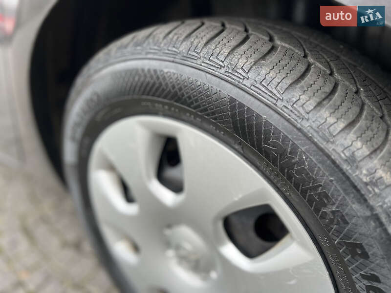 Універсал Opel Astra 2011 в Жовкві