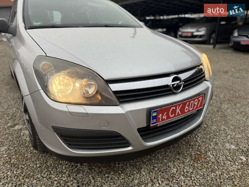 Универсал Opel Astra 2006 в Калуше