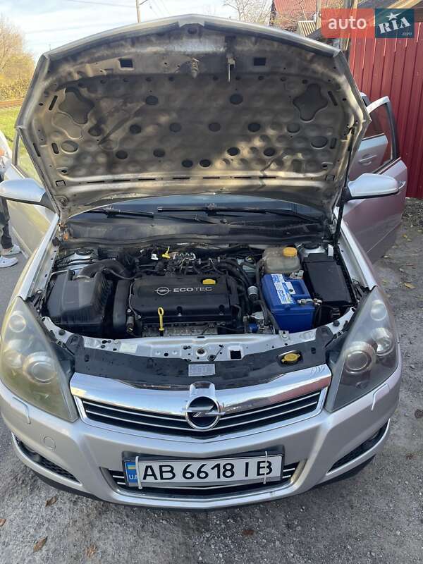Універсал Opel Astra 2008 в Вінниці