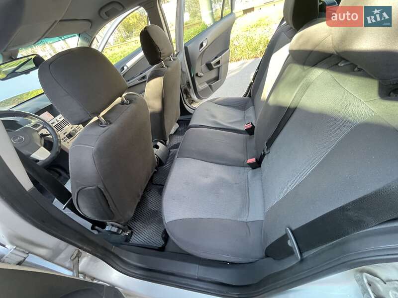 Універсал Opel Astra 2008 в Вінниці