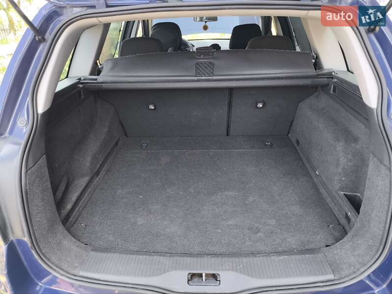 Универсал Opel Astra 2012 в Луцке