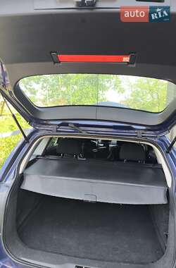 Універсал Opel Astra 2012 в Луцьку