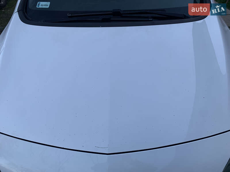 Універсал Opel Astra 2015 в Дрогобичі