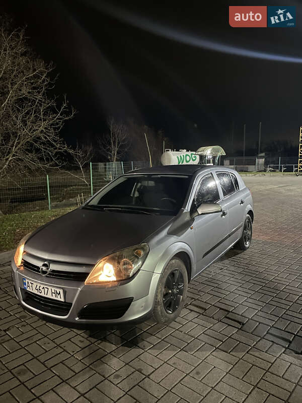 Хетчбек Opel Astra 2005 в Калуші