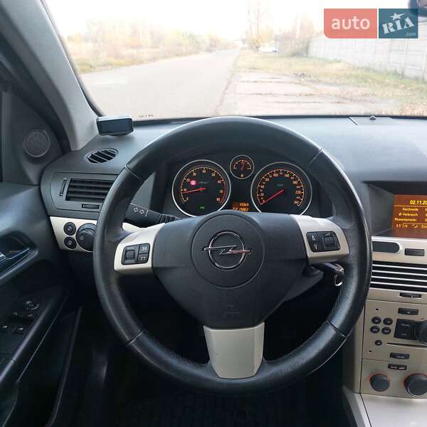 Хетчбек Opel Astra 2008 в Черкасах фото 44 Хетчбек Opel Astra 2008 в Черкасах