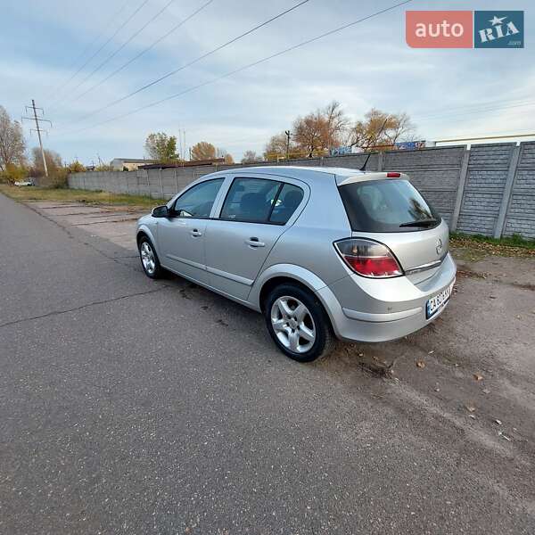 Хетчбек Opel Astra 2008 в Черкасах фото 55 Хетчбек Opel Astra 2008 в Черкасах