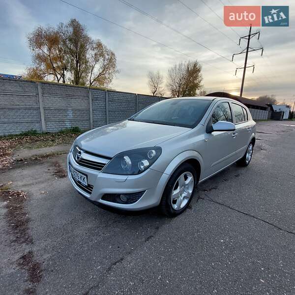 Хетчбек Opel Astra 2008 в Черкасах фото 61 Хетчбек Opel Astra 2008 в Черкасах