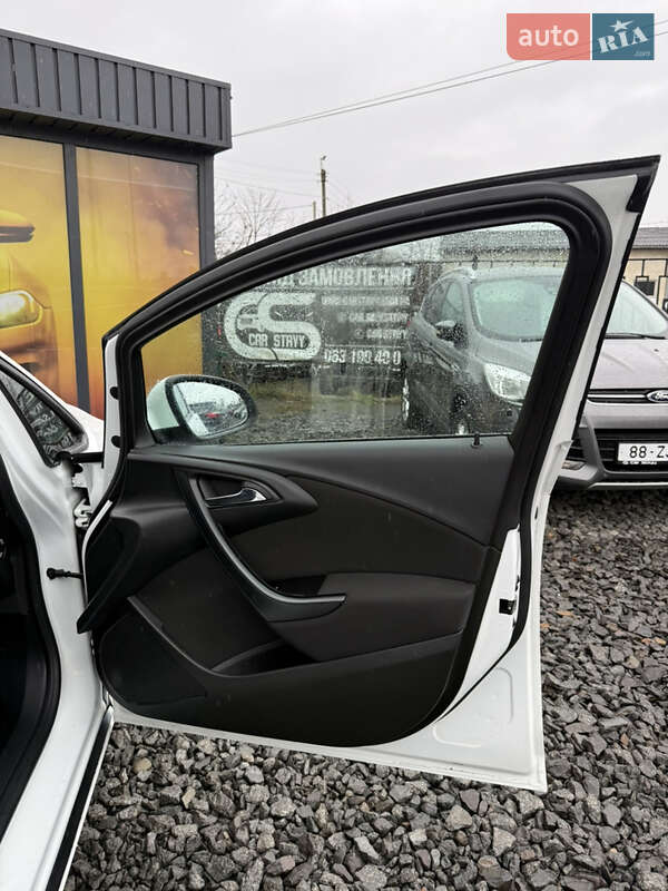 Універсал Opel Astra 2011 в Стрию