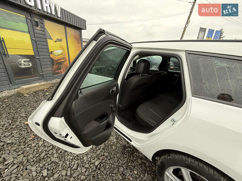 Універсал Opel Astra 2011 в Стрию