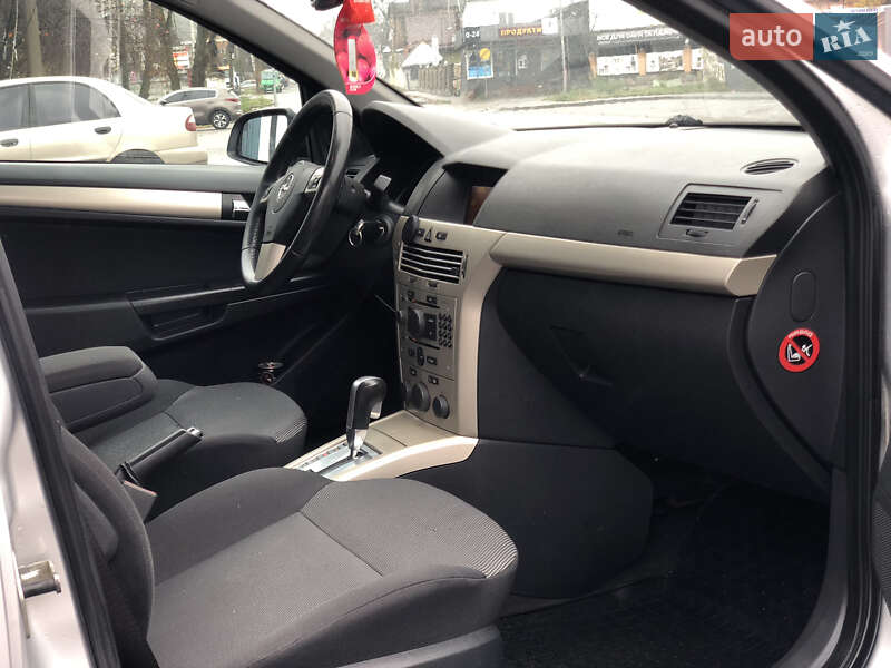 Универсал Opel Astra 2008 в Виннице